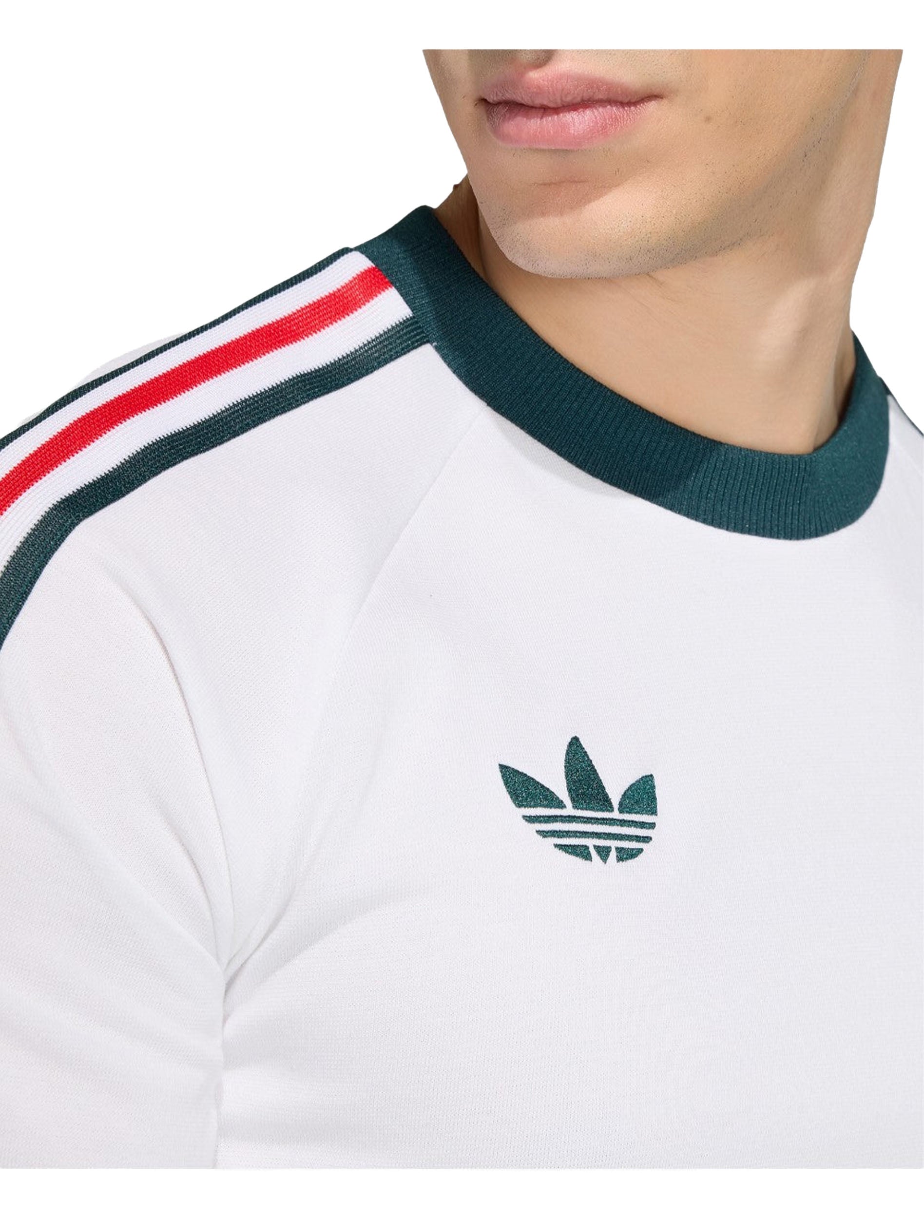 3-Stripes sleeve tape and trefoil detail on Adidas Mexico Originals T-Shirt