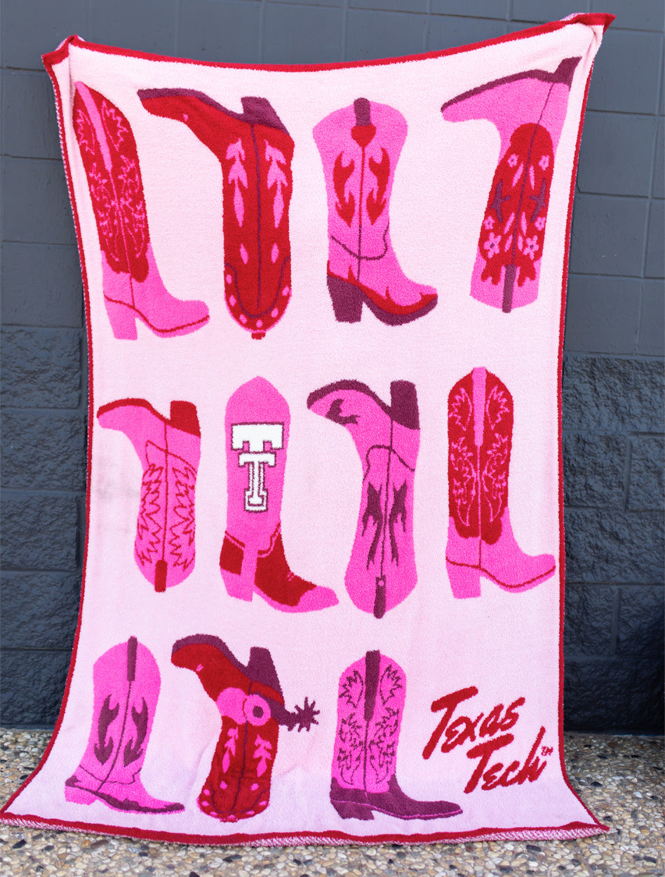 Texas Tech "Pink Boot Dreams" Cozy Throw Blanket