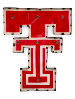 Texas Tech Double T Lighted Rustic Metal Sign – Detail